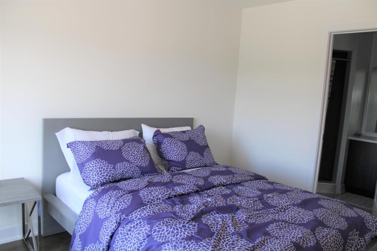 New Town House Barrie South Villa ภายนอก รูปภาพ