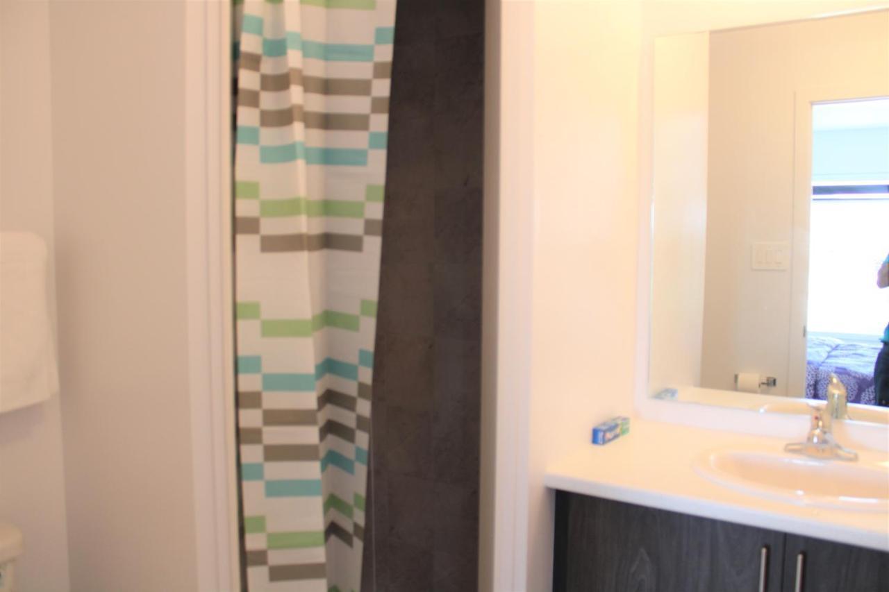 New Town House Barrie South Villa ภายนอก รูปภาพ