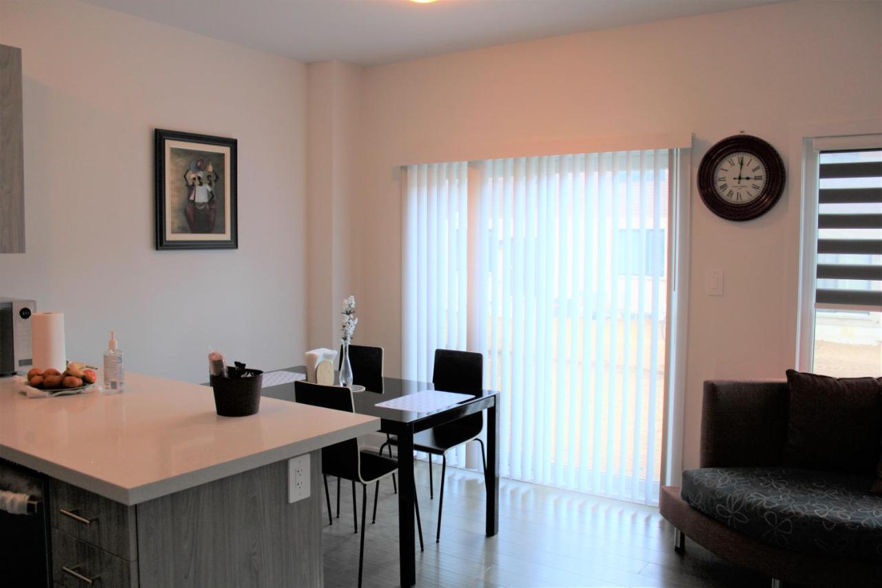 New Town House Barrie South Villa ภายนอก รูปภาพ