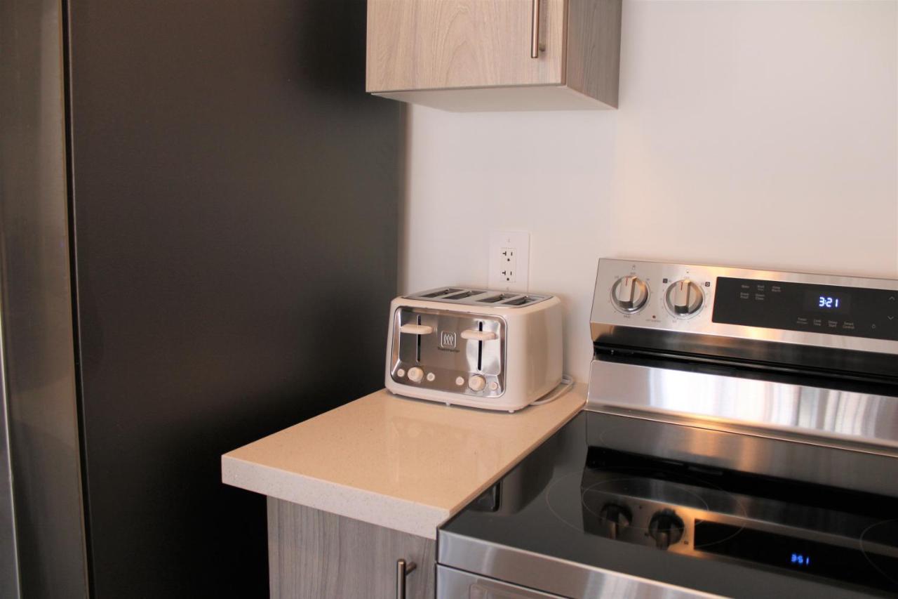 New Town House Barrie South Villa ภายนอก รูปภาพ